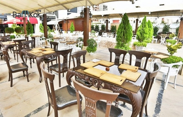 کافی شاپ در روف گاردن