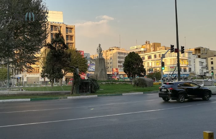 چرا محله فردوسی برای اجاره دفتر کار مناسب است؟